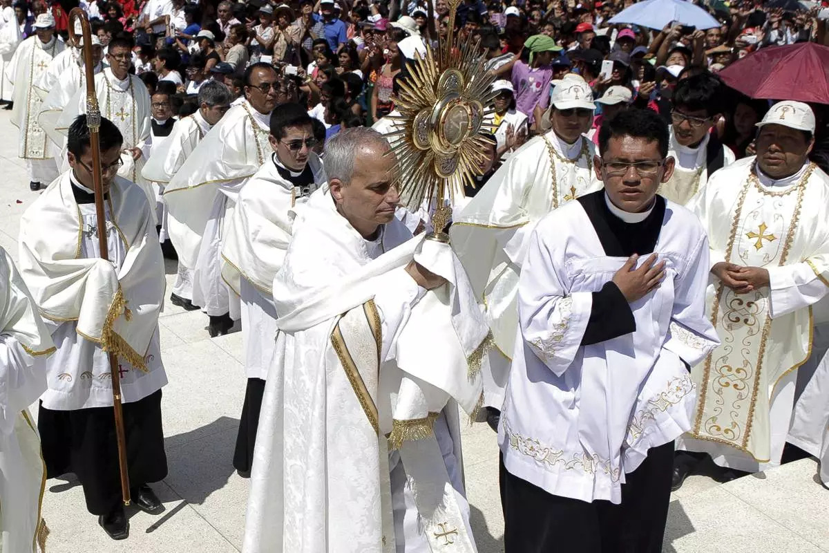 b3109a73072f2a1aeccec146522b059e_Peru_New_Pope_68778.jpg